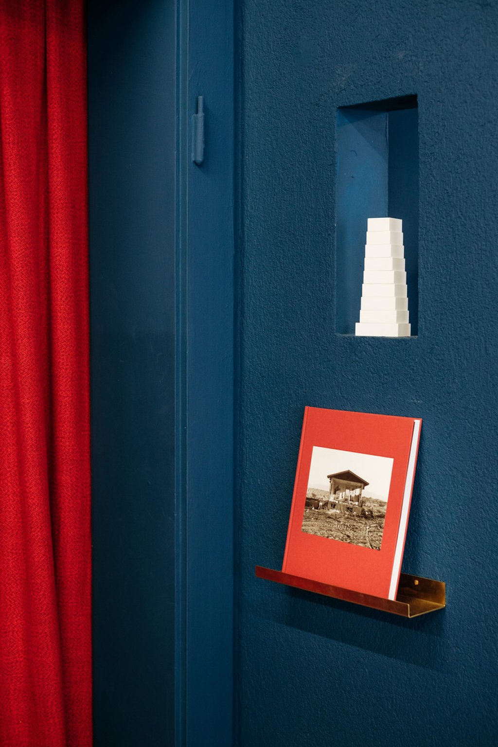 Arno Wolf Hilbert architektur design laden Basel